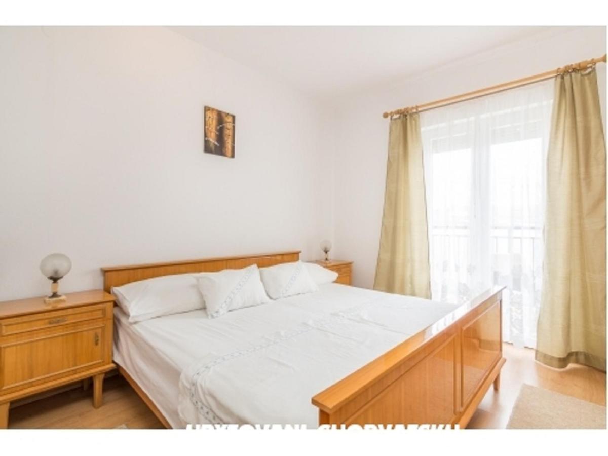 Cheap Apartment Tanja Trogir Ngoại thất bức ảnh